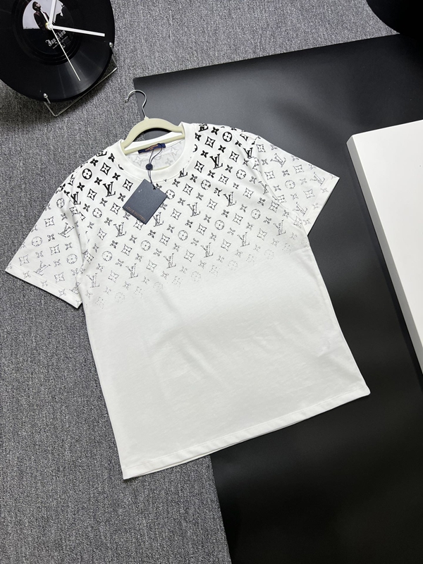 ブランドTシャツ背面デザイン